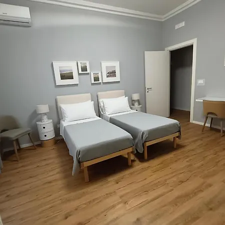 Canfora 163 Cutaias Πανσιόν *